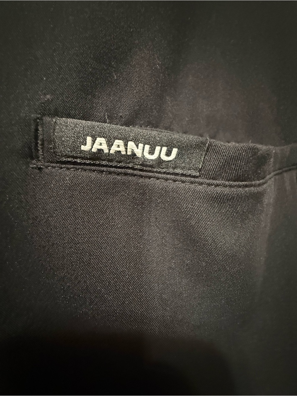 NWOT- JAANUU Women’s Black V-Neck 3-Pocket Scrub Top | Size: 3X - Picture 4 of 7